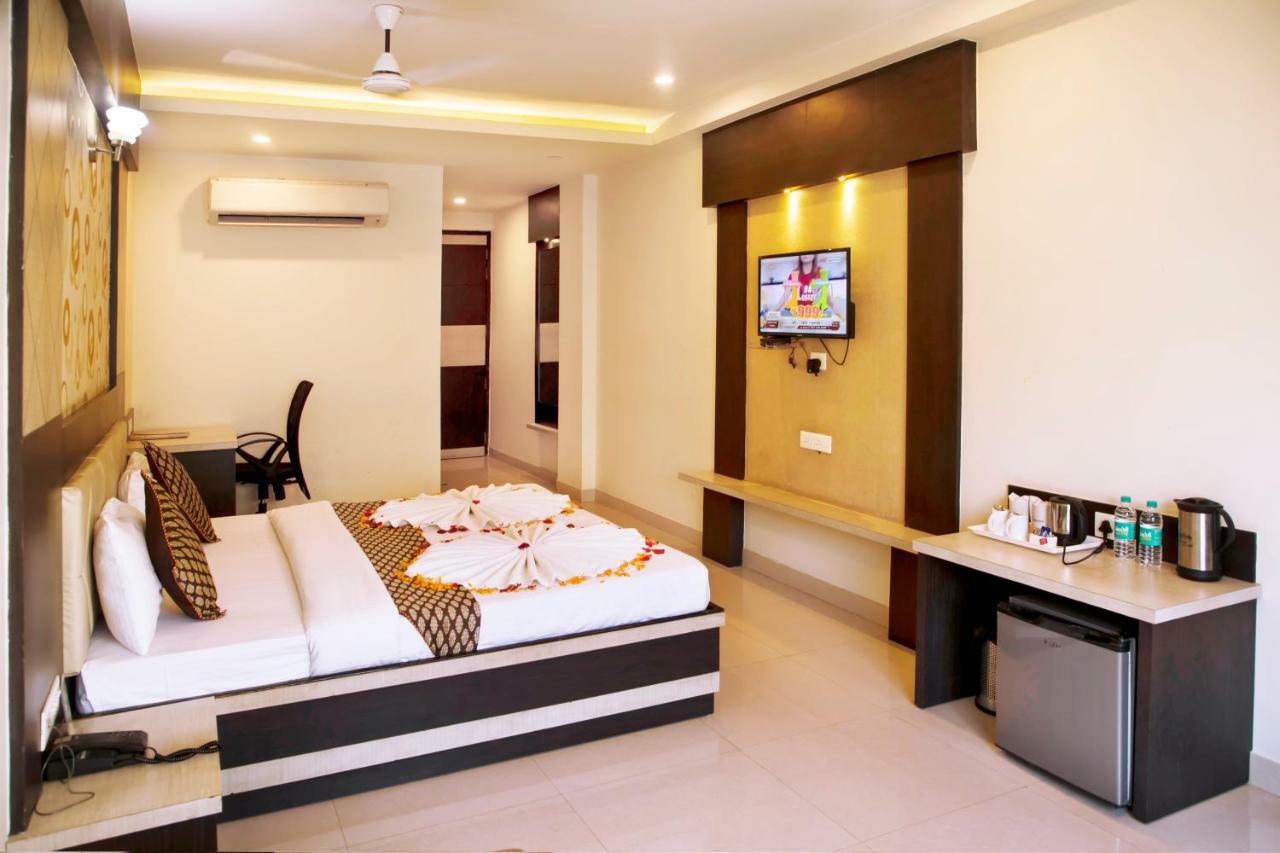 Ganges Grand Hotel Varanasi Exterior foto