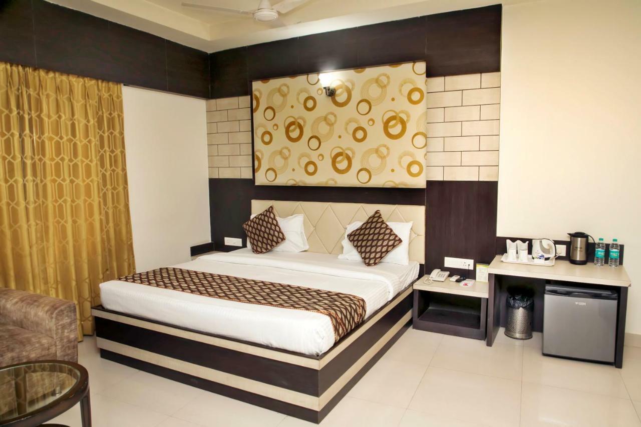 Ganges Grand Hotel Varanasi Exterior foto