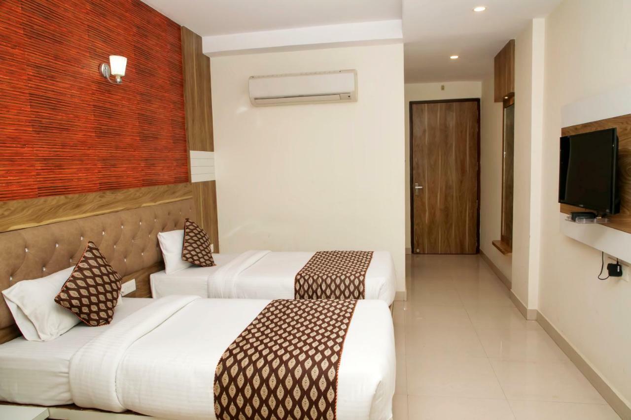 Ganges Grand Hotel Varanasi Exterior foto