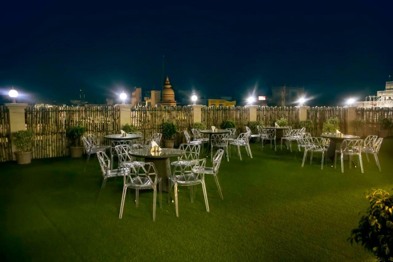 Ganges Grand Hotel Varanasi Exterior foto