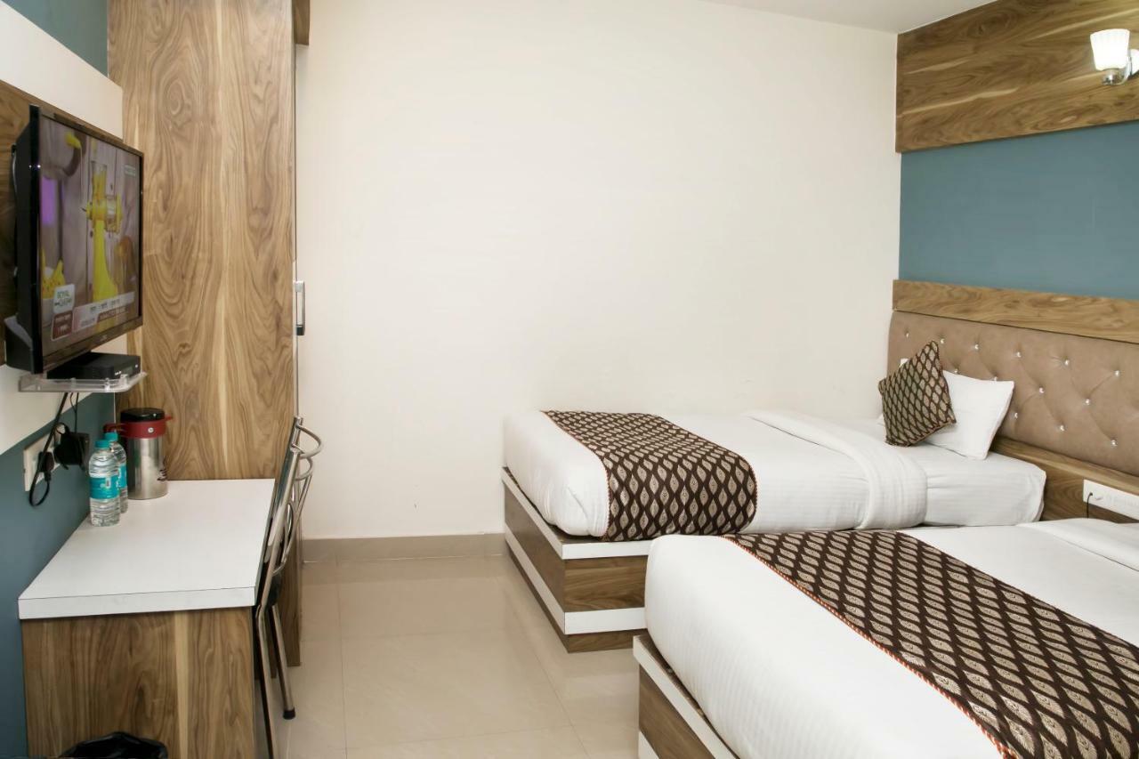 Ganges Grand Hotel Varanasi Exterior foto