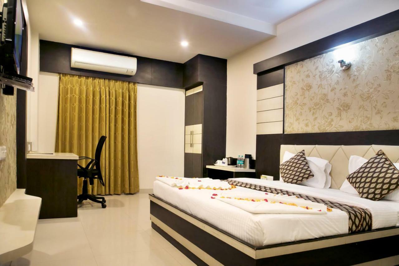 Ganges Grand Hotel Varanasi Exterior foto