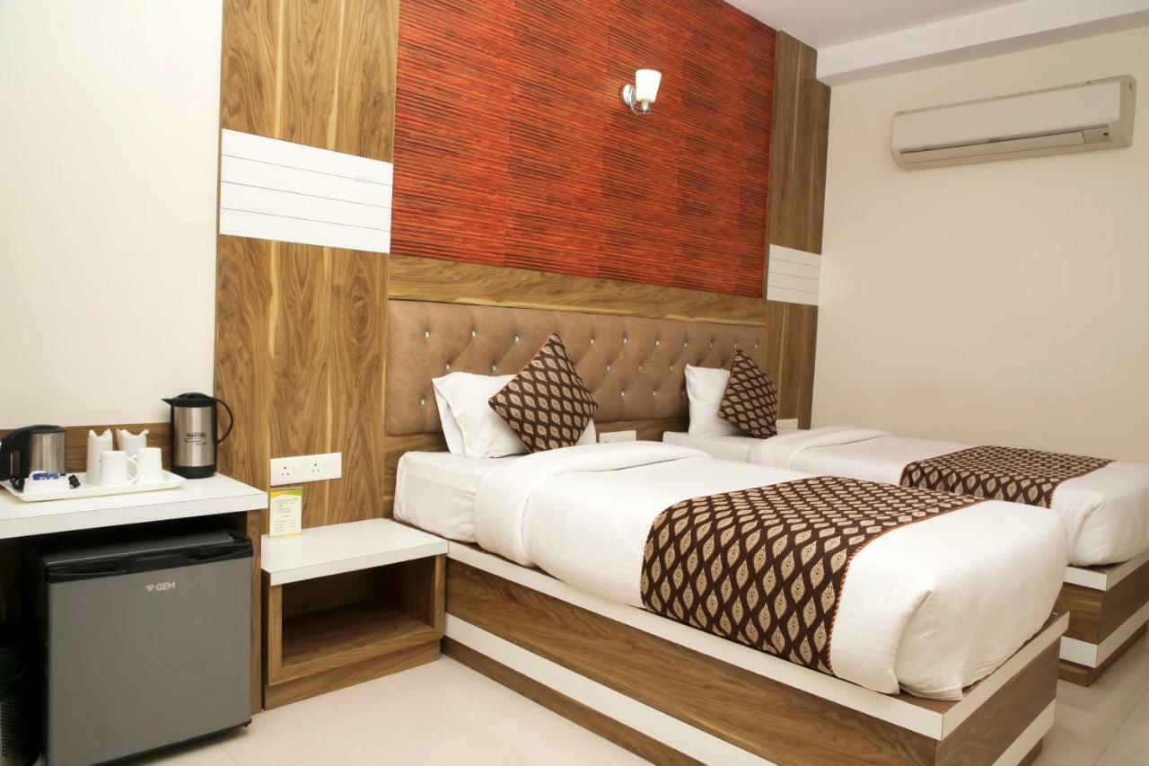 Ganges Grand Hotel Varanasi Exterior foto