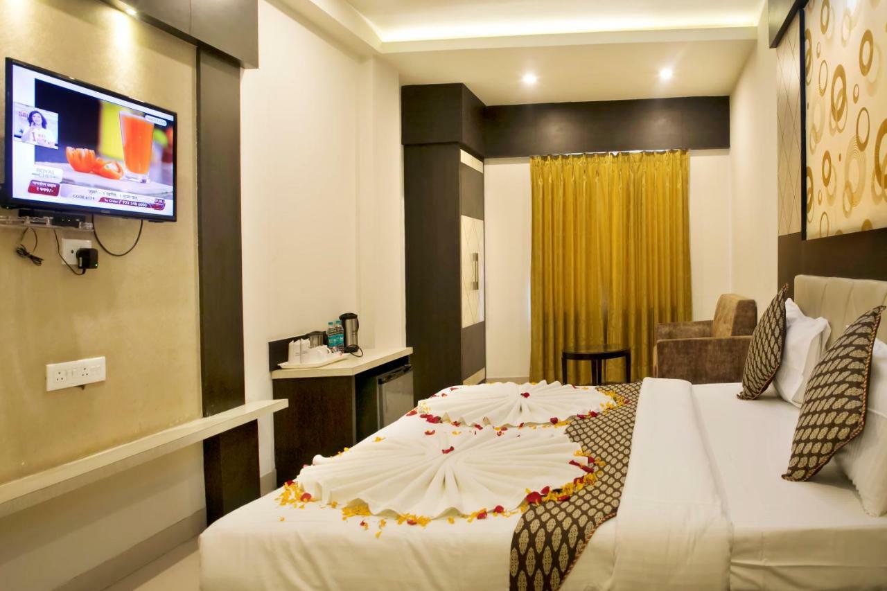 Ganges Grand Hotel Varanasi Exterior foto