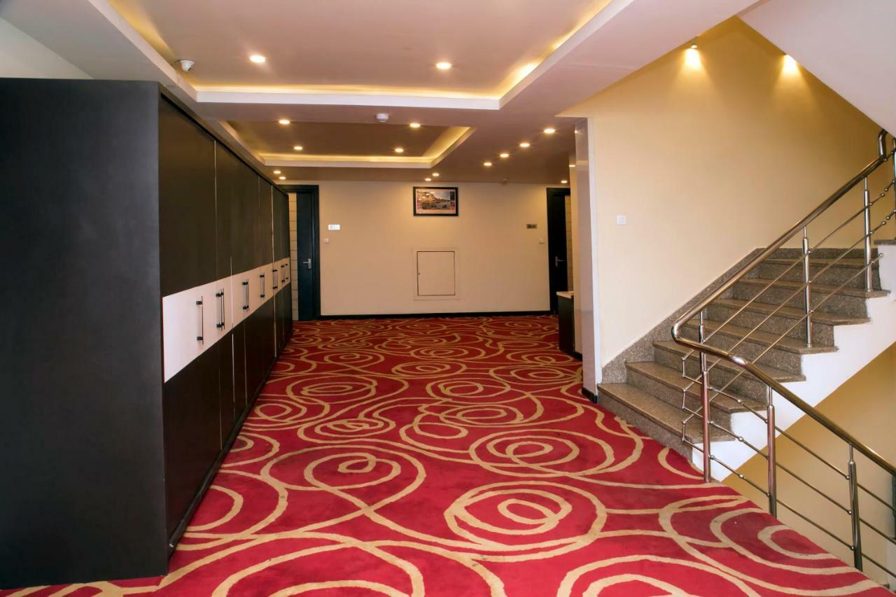 Ganges Grand Hotel Varanasi Exterior foto